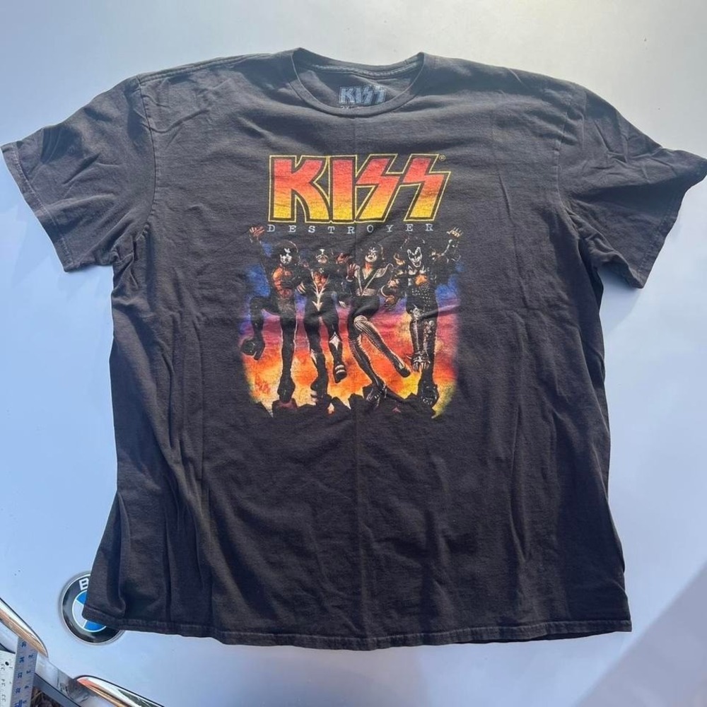 Black KISS Destroyer modern band tee